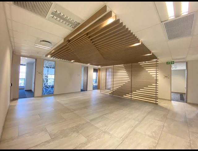 5,108M² OFFICE TO LET IN BRYANSTON